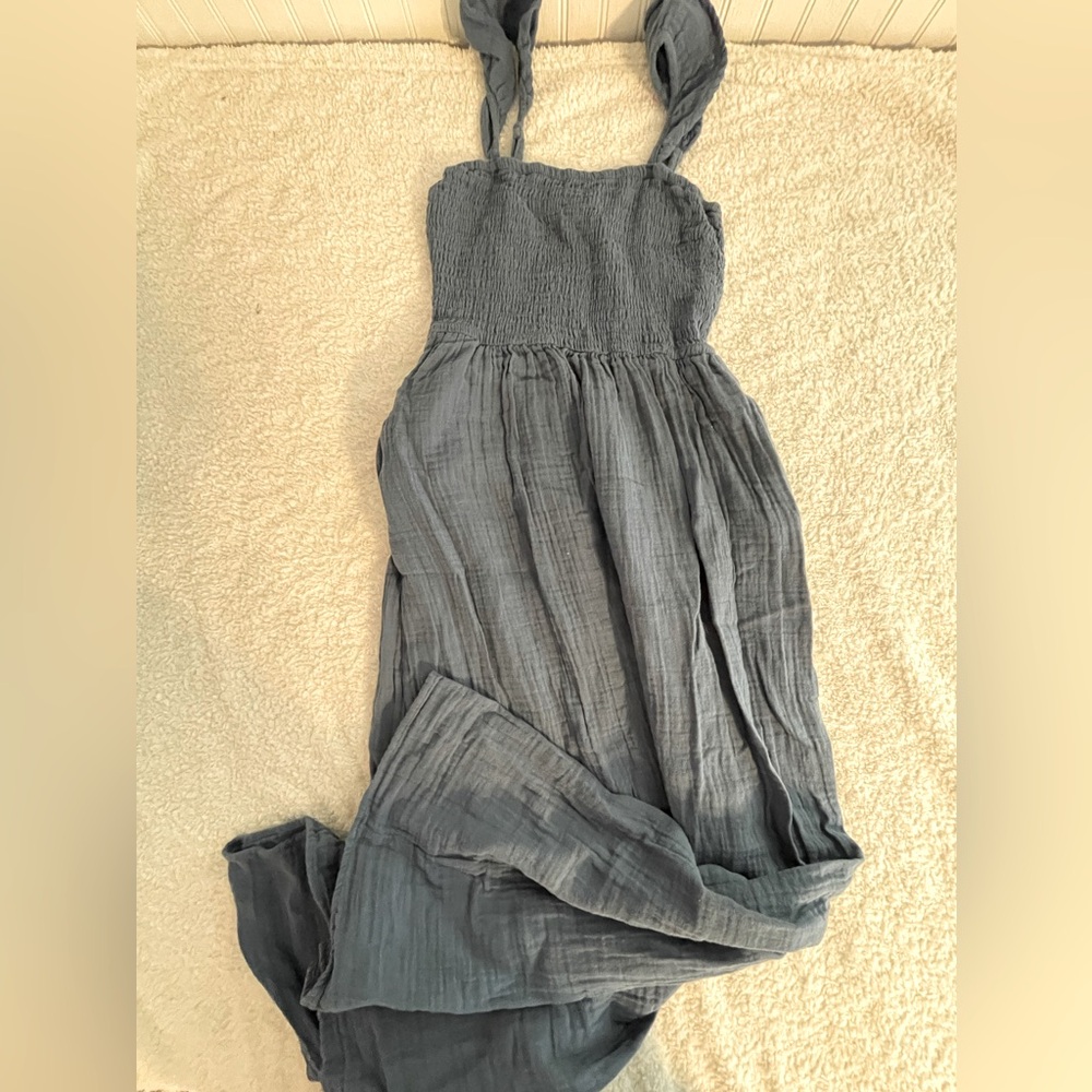 Long flowing dress with pockets